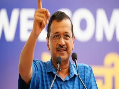 अरविंद केजरीवाल की महिला सम्मान योजना पर बवाल